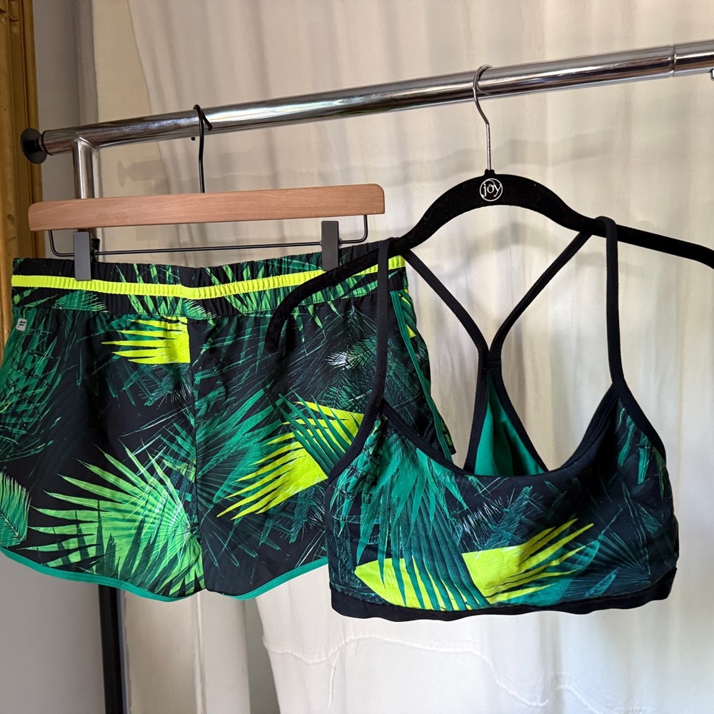 Tropical Print Women's Exercise Set: Fabletics